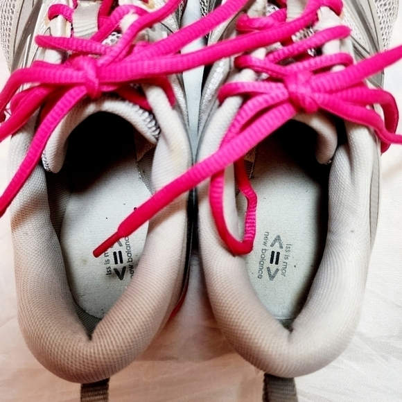 New Balance Minimus Barefoot Gray Pink Run Shoes Women's Size 9.5 Suede Mesh EUC - Picture 11 of 13